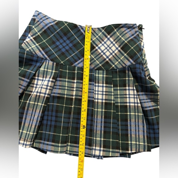 Pleated Skater Mini Skirt Size 0 Blue and Green Plaid SKU 7 - Picture 5 of 9